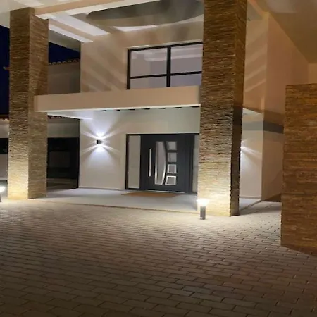 Contemporary Carvoeiro 4 Bedrooms Bonita Balcony Sea Views Modern Interior
