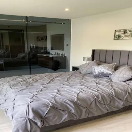 Contemporary Carvoeiro 4 Bedrooms Bonita Balcony Sea Views Modern Interior Carvoeiro (Lagoa)