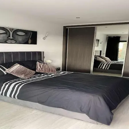 Contemporary Carvoeiro 4 Bedrooms Bonita Balcony Sea Views Modern Interior Carvoeiro (Lagoa)
