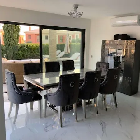 Contemporary Carvoeiro 4 Bedrooms Bonita Balcony Sea Views Modern Interior Villa